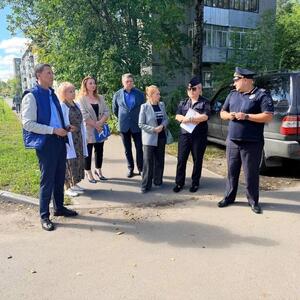 Рейд по проверке состояния территорий и подъездных путей к школам города Иваново